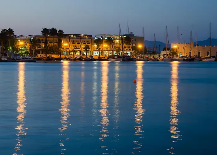 מלון Kosta Palace