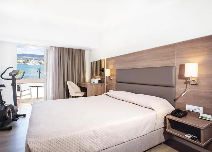 מלון Kosta Palace העיירה קוס