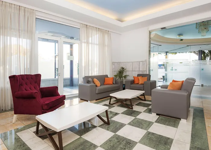 מלון Kosta Palace