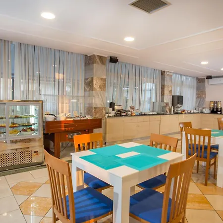 Kosta Palace 호텔 4*