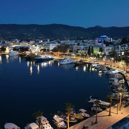 Kosta Palace 4* העיירה קוס