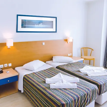 מלון Kosta Palace העיירה קוס