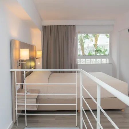 Hotell Kosta Palace 4*