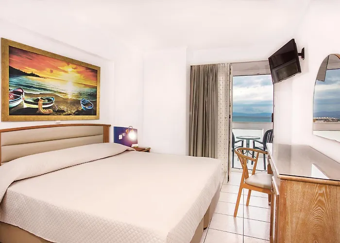 Kosta Palace Szálloda 4*